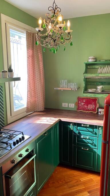 Maggie'S Place Appartment With Private Backyard ราเวนนา ภายนอก รูปภาพ