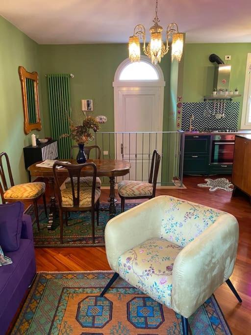 Maggie'S Place Appartment With Private Backyard ราเวนนา ภายนอก รูปภาพ
